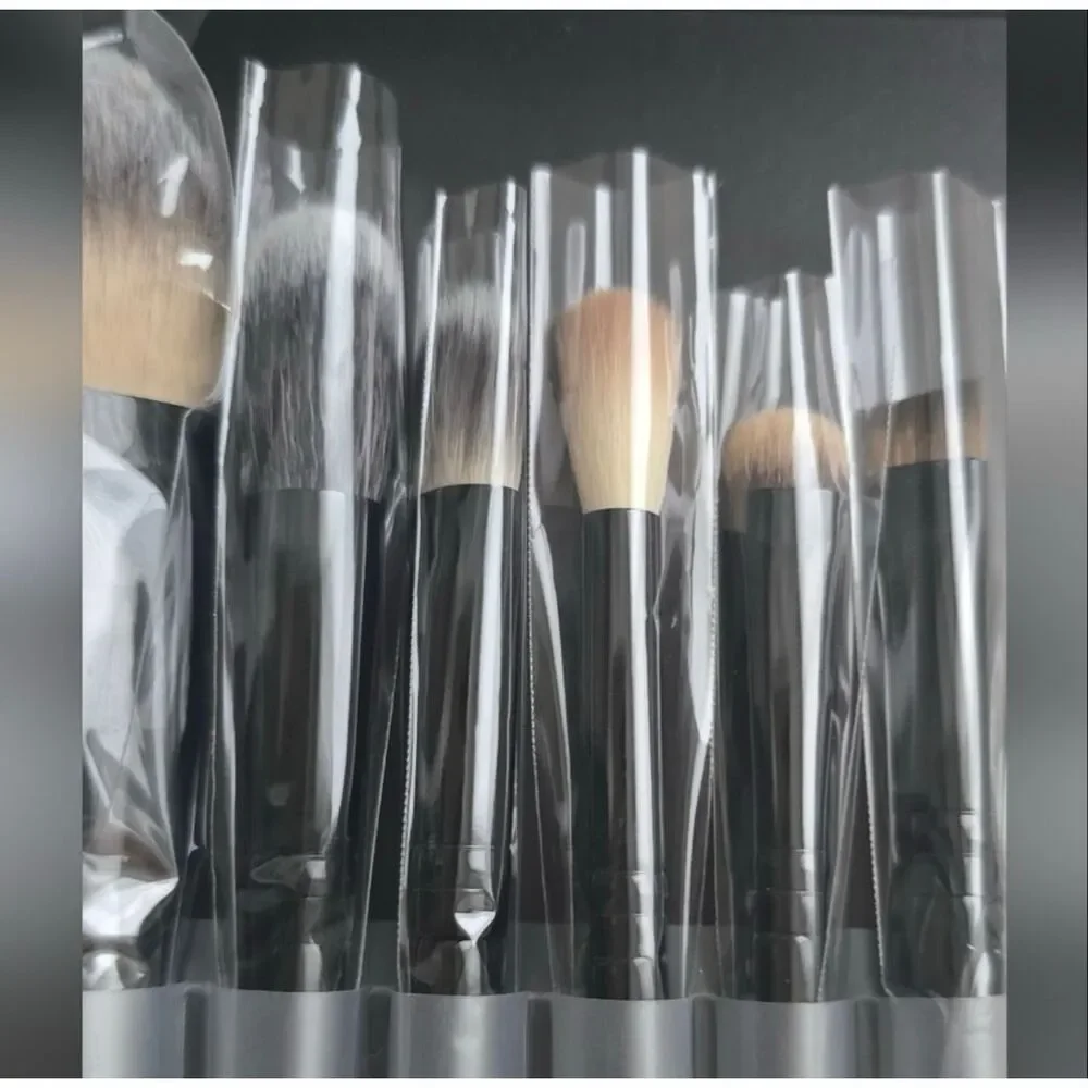 NIB BK Beauty Nikki La Rose Pro Artist Make Up Brush Set 7 Pcs
